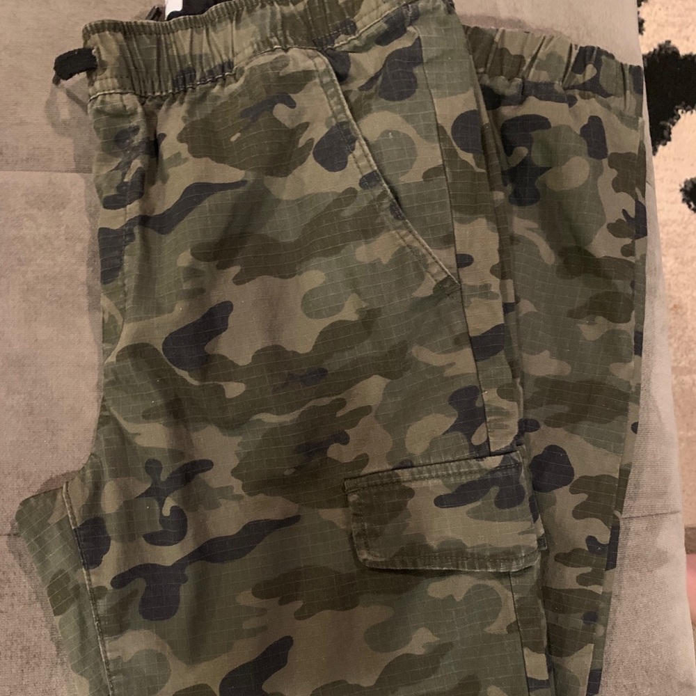 Old Navy camo joggers boys size XL husky